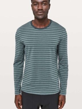 Lululemon 5 Year Basic Yachtie Stripe Sea Steel Gravity Crew Shirt; Size L
